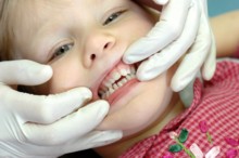 Suivi des dents dans la bouche de votre enfant, dentiste enfant